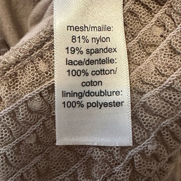 Maurice’s sheer embroidered woman’s long sleeve blouse - Picture 6 of 10